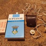 Retro sopianae szofi reklám zsebrádió fülhallgatójával dohány cigaretta szocreál kádár fotó