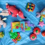 Babajáték csörgő zenélő ikea róka taf toys készségfejlesztő kocka textil könyv fotó