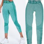 MP 3/4-es fitnesz leggings S fotó