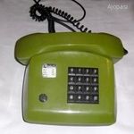 Retró zöld színű Kapsch osztrák nyomógombos vezetékes telefon, fax csatlakozóval 1981. fotó