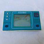 Highway régi retro autós kvarcjáték Lcd Game fotó