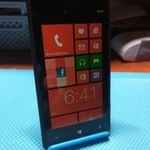 HTC WINDOWS PHONE 8X - Windows 8.0 - TELEKOMOS - 30AS - TÖLTŐVEL - A REPEDÉS FELETT NEM ÉRZÉKEL fotó