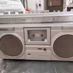 Hitachi TRK-7200E Boombox (1 kazettás rádiósmagnó), hibás magnórésszel eladó. fotó