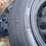 Suzuki Vitarán használt Premiorri 215/60 R16 95T téligumikészlet acélfelnivel TMPS jeladóval eladó. fotó