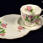 MESESZÉP ROYAL ALBERT PORCELÁN TEÁSCSÉSZE KEKSZTARTÓS ALÁTÉT KIS TÁLLAL X fotó