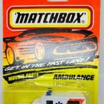 Matchbox Ambulance bontatlan bliszterben fotó