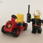 Lego® 6611 Fire Chief's Car with walkie-talkie (Tűzoltóparancsnoki autó) fotó