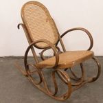 0C820 Régi különleges Thonet gyerek hintaszék fotó