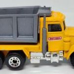 Matchbox Peterbilt Billencs - Ritkább verzió! fotó