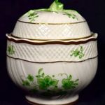 HOLLÓHÁZI ZÖLD RÓZSA FOGANTYÚS PORCELÁN CUKORDOBOZ fotó