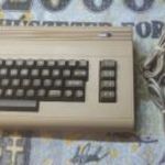 Commodore 64 + Táp. Made in England. Hibás ! fotó