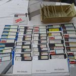 50db Commodore 64 C64 számítógép játék floppy lemez - egyben tartóval - főleg a híres PECSA-ból fotó