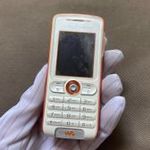 Sony Ericsson W200i + MDS 60 hangszóró - független fotó