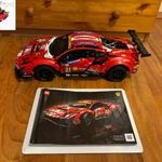 LEGO Technic 42125 Ferrari 488 GTE + 499P Hypercar Eredeti fotó