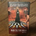 Iron Maiden - Mick Wall - Run To The Hills könyv fotó