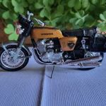 Polistil_Honda 750 Four fotó