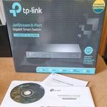 TP-Link T1500G-8T(TL-SG2008) 8x10/100/1000Mbps, menedzselhető smart Switch fotó