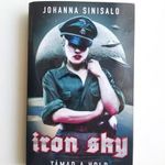 Johanna Sinisalo: Támad a Hold ( Iron Sky) fotó