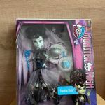 Monster High Frankie Stein baba fotó