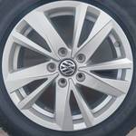 Gyári , Vw Touran 16" 5T /KARLSTAD/ alufelni téli gumik fotó