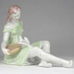 1N579 Galambot etető Kőbányai porcelán nő figura 18.5 cm fotó