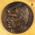 1P718 Domonkos Béla : Nagy László bronz plakett 1981 fotó