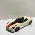 - '14 Chevrolet Corvette Stingray - Hot Wheels - 2013 - 1: 64 autó modell - 1ft nmá fotó