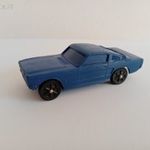 Retro kék színű gumi Ford Mustang NP Norddeutsche Plastic fotó