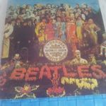 The Beatles: Revolver / Sgt. Peppers Lonely Hearts Club Band 2LP fotó