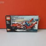 Eredeti LEGO Technic 2 in 1 készlet Motorcsónak vagy Hydroplán építhető !! LEGO 42089 fotó