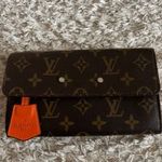 Újszerű Louis Vuitton pénztárca fotó