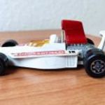 Matchbox---Surtees F-1 Speed Kings---FEHÉR bukósisak--SZÉLES hátsó kerék fotó