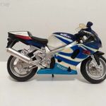 1/18 motor modell, Suzuki GSX-R 750 K fotó