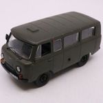 Legendás autók újságos sorozat - 1: 43 UAZ 452 Minibus fotó