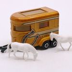 Matchbox MB-42 Pony Trailer - Metál-arany fotó