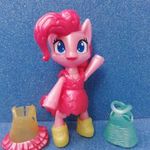 CUKI PONY FIGURA RUHATÁRRAL fotó