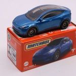 Matchbox 3/100 TESLA MODEL Y fotó