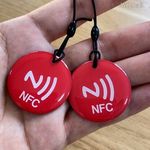 Videó- fotóvetítő NFC biléta, videót, zenét, linket küld mobilra - Piros fotó