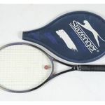 0X303 Slazenger SC680 teniszütő tokjában fotó