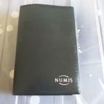 Leuchtturm NUMIS érme tároló mappa 19x12x5cm 10lap 60db 50x50mm érmehely (BK58) fotó