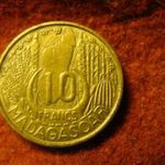 Madagaszkár alu-bronz 10 franc 1953 fotó