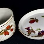 2 FÉLE ROYAL WORCESTER GYÜMÖLCS MINTÁS PORCELÁN KÍNÁLÓ fotó