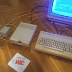 Commodore VC1541-II floppy meghajtó + kábelek fotó