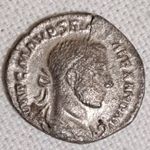 Róma / Severus Alexander 221-226. ezüst Denar (R/24) fotó