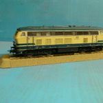 H0-ÁS 1: 87-ES 4 TENGELYES ROCO DB 215 -ÖS DIESEL MOZDONY fotó