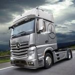 Italeri 510003905 Mercedes Benz Actros MP4 Gigaspace Kamionmodell építőkészlet 1: 24 fotó