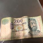 200 forintos bankjegy fotó