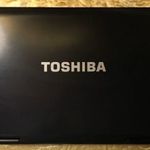 TOSHIBA SATELLITE L40-14H LAPTOP + SAJÁT GYÁRI ADAPTER TÖLTŐ fotó