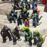 Godzilla játék figura gyűjtemény 1980-as évek 24 darab retro film fotó