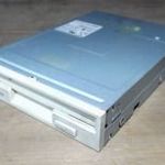 Sony MPF920-E 3, 5" floppy meghajtó. fotó